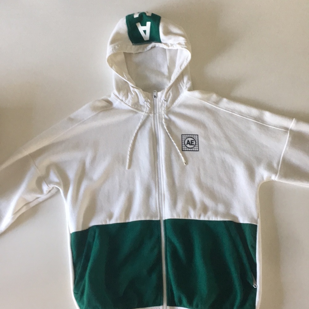 Men’s American eagle zip up